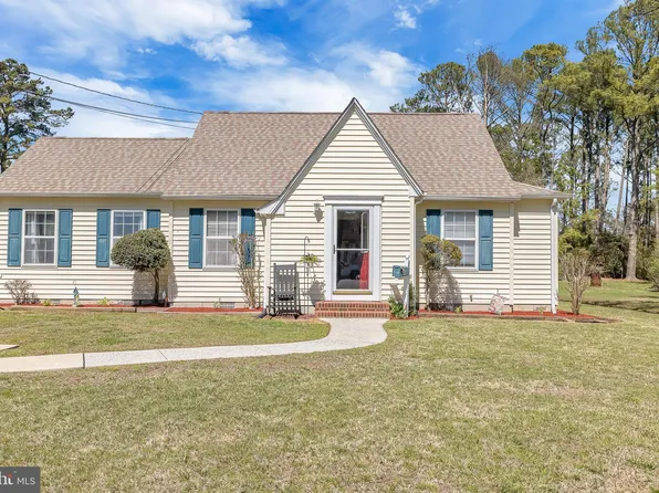 20 Hall Hwy, Crisfield, MD 21817
