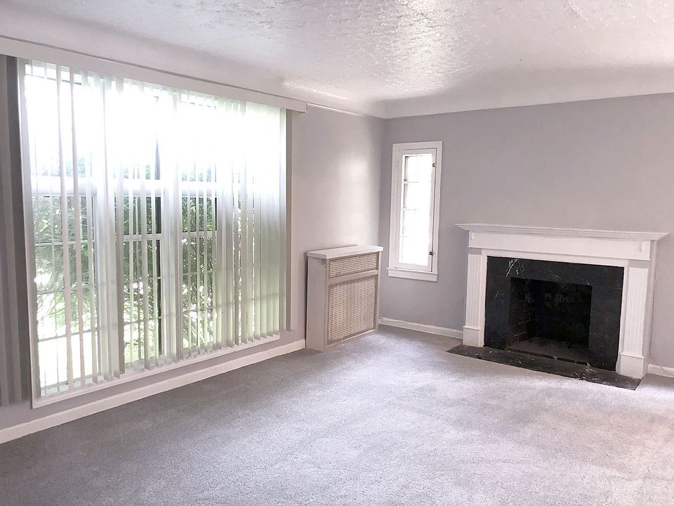 1st image of 3633 Lynnfield Rd