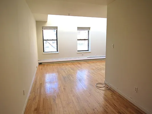 Rented by Brooklyn Heights Real Estate Inc | media 28