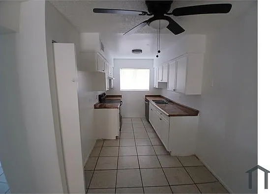 260 W 8th Ave — Photo 5
