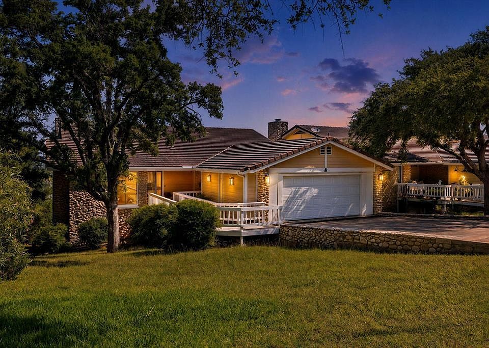 1st image of 310 Dogie Drive