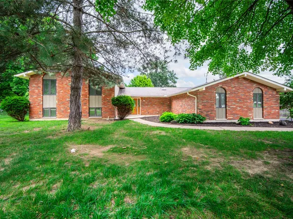 811 Lyncreek Dr, Dayton, OH 45458