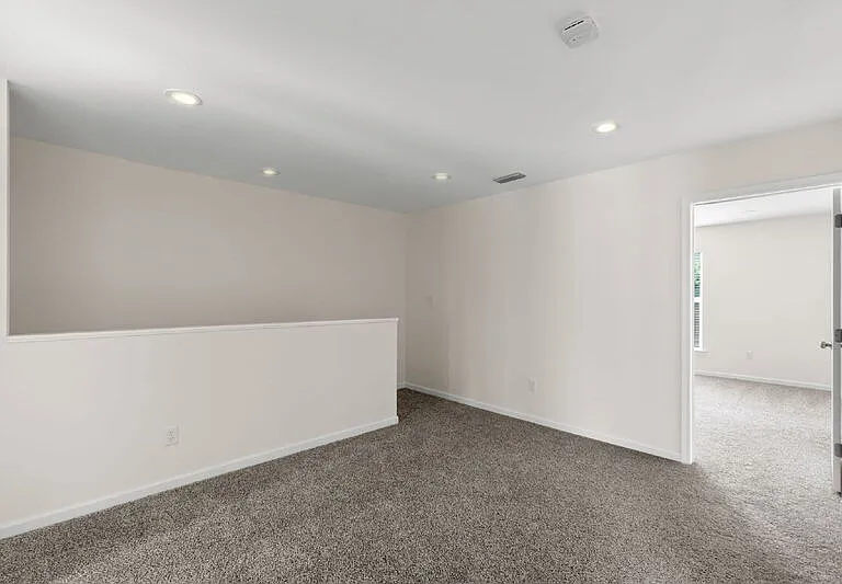 751 Amos St #B — Photo 9