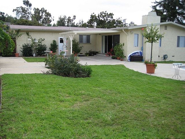 1st image of 1236 Lexington Dr