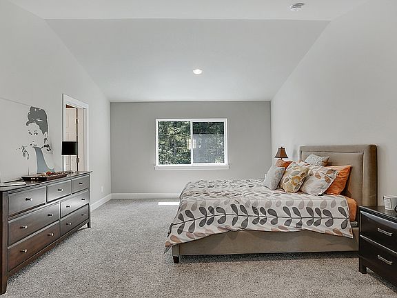 4th image of 21324 113th Street Ct E