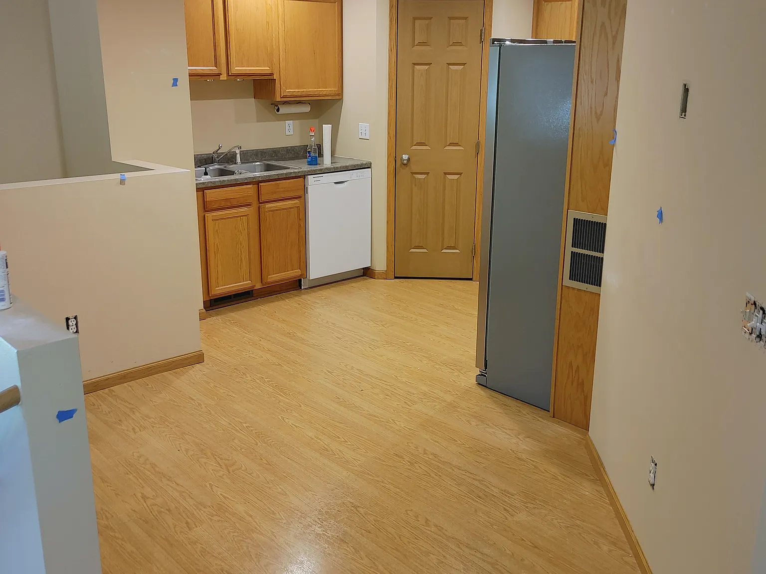 2 bed, 1.5 bath, 1300 sqft, $1,750 — Photo 3