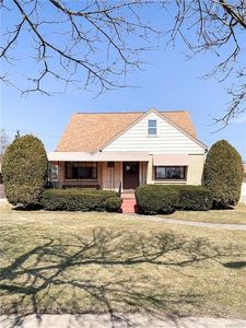 118 Donald Dr, Cheektowaga, NY, 14225