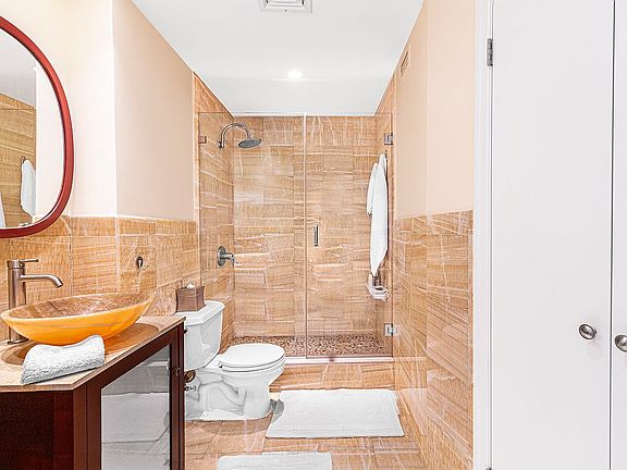 4th image of 111 4th Ave APT 11K