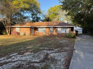 203 Navarre St, Gulf Breeze, FL 32561