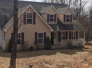 96 E Cherokee Trl, Albrightsville, PA 18210
