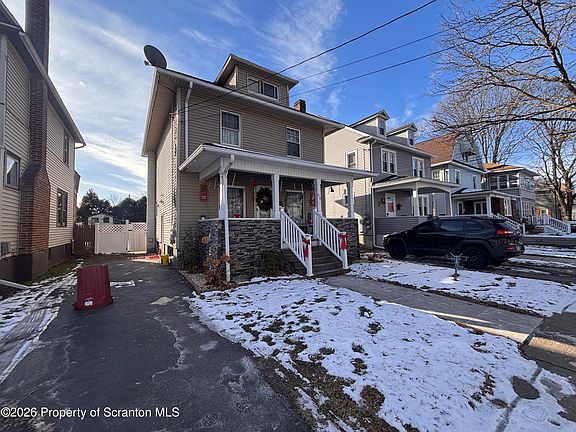 2nd image of 48 W Walnut St