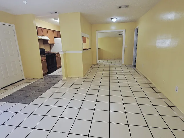 1715 Bentley Blvd — Photo 8