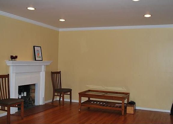 4th image of 627 Irving Dr
