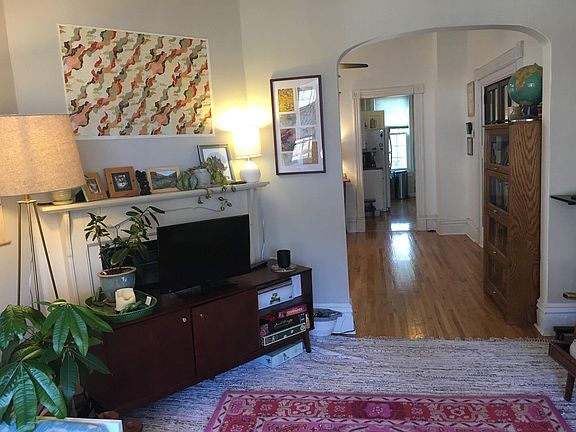 2nd image of 95 Victoria St N APT 1