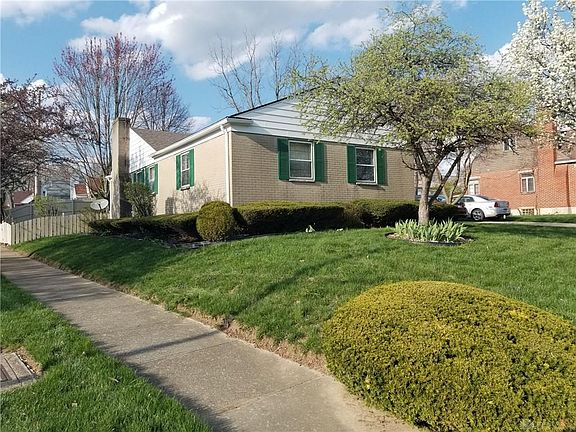 4th image of 2829 Campus Dr