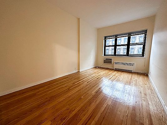 1st image of 137 W 71st St APT 3A