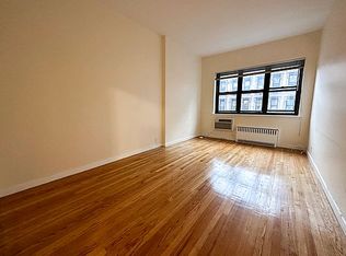 137 W 71st St APT 3A, New York, NY 10023