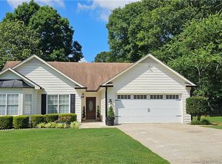 479 Cedar Trl, Winder, GA 30680