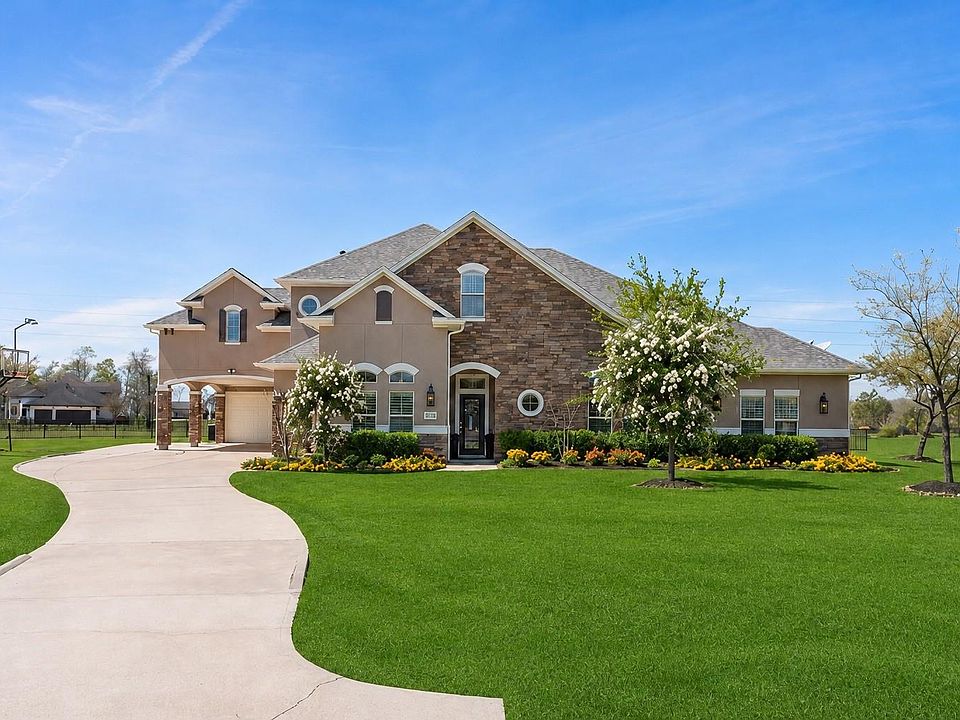 1st image of 8703 Majesty Ln