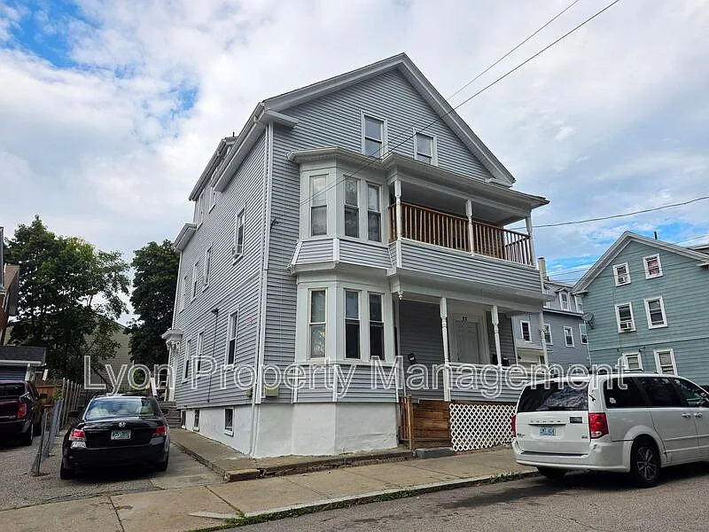 3 bed, 1.0 bath, $1,695 — Photo 1