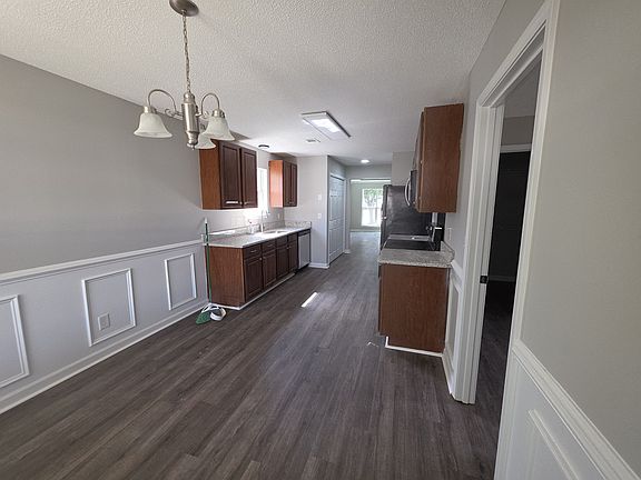 2nd image of 114 Stanton Cir