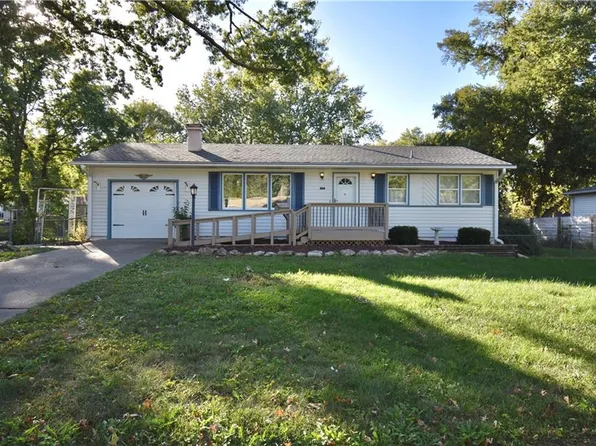 100 SW Walnut St, Lees Summit, MO 64063
