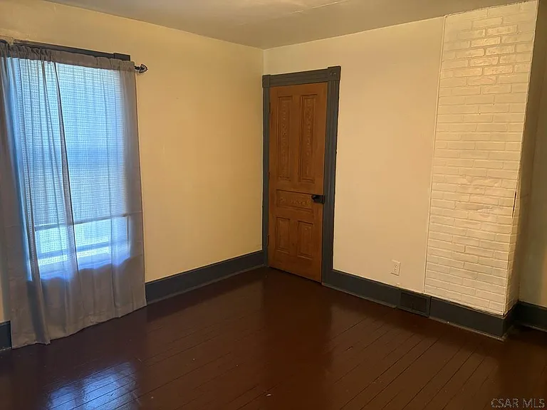 926 Bloom St — Photo 10