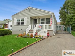 14 Reid St, Sayreville, NJ 08872