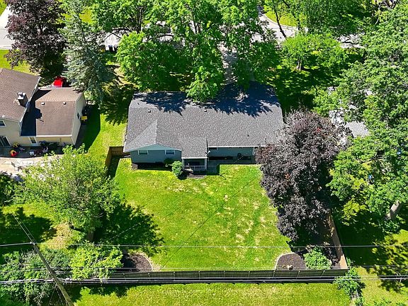 3rd image of 4903 Desoto Dr