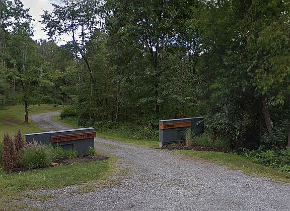 Private Driveway Entrance 