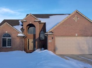 47008 Burning Tree Ln, Macomb, MI 48044