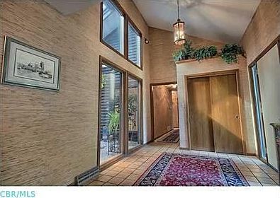 5th image of 6480 Meadowbrook Cir