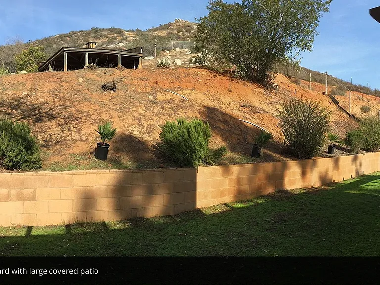 10431 Santana St — Photo 28