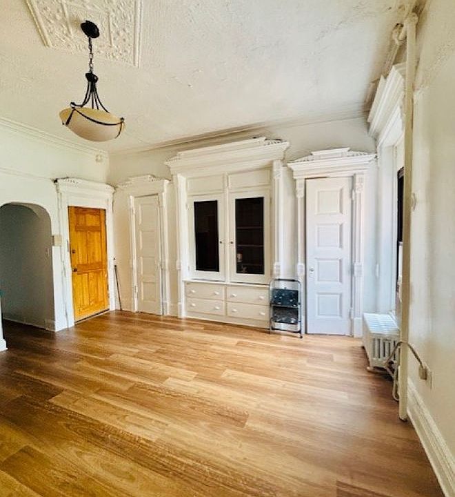 1st image of 395 Hancock St #2