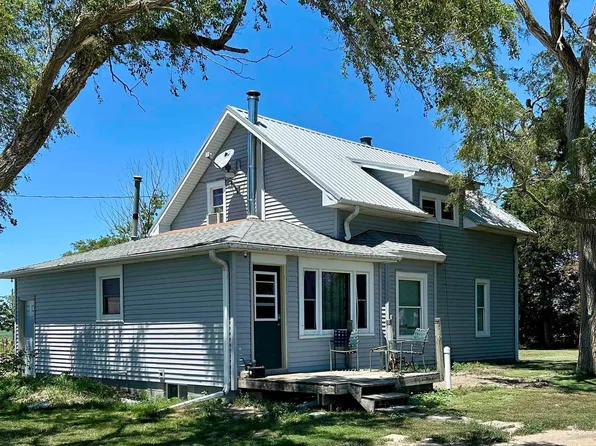 2011 County Road T, De Witt, NE 68341