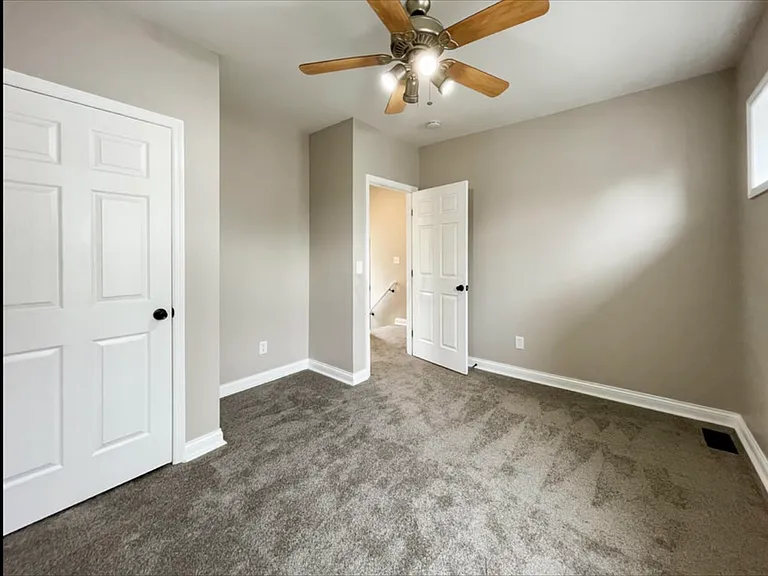 517 Hanford St — Photo 17