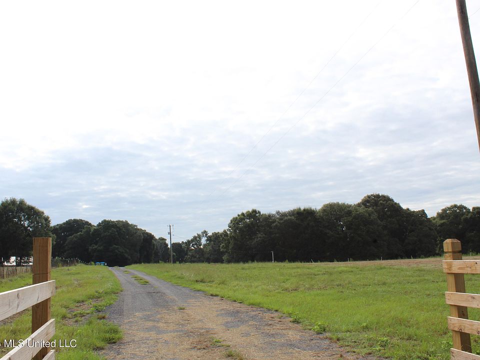 1st image of 14.8 Acres Country Oak Cir