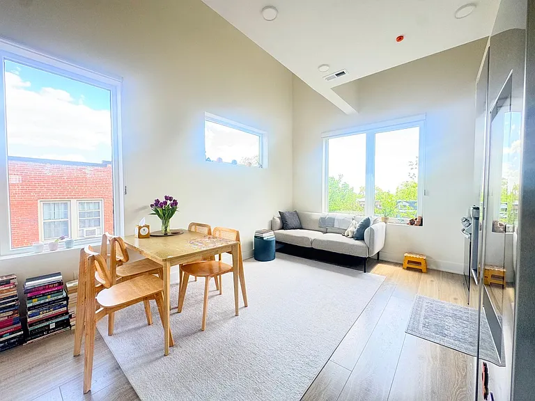 1307 Longfellow St NW #9 — Photo 2