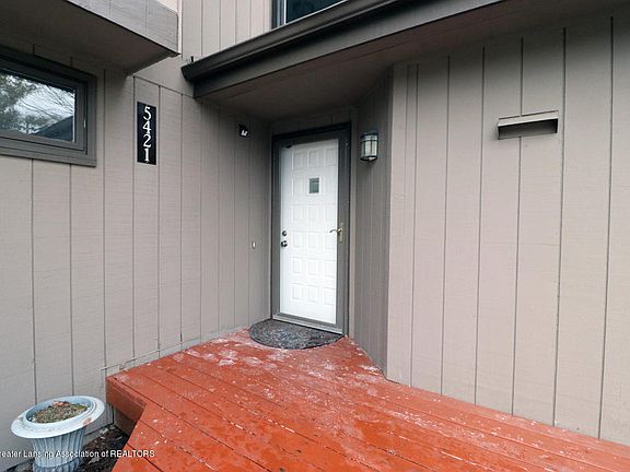 2nd image of 5421 Wild Oak Dr