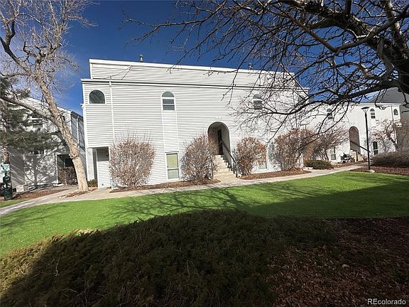 3rd image of 11115 E Alameda Avenue #202