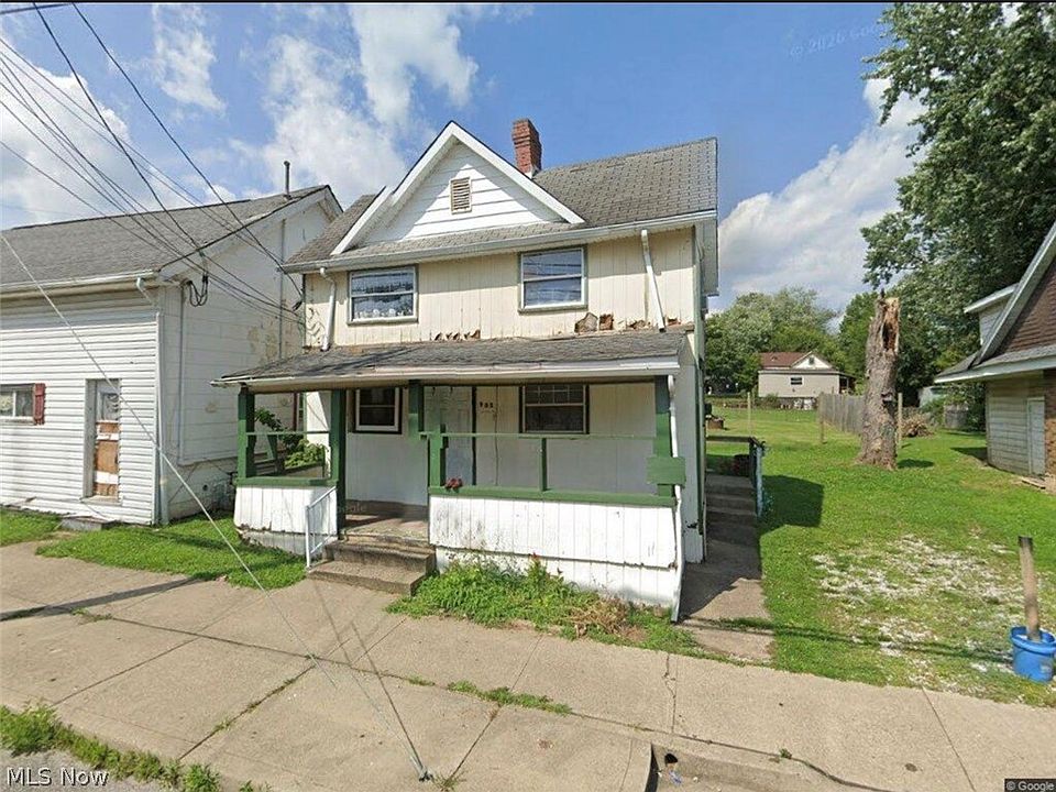 1st image of 903 13th St