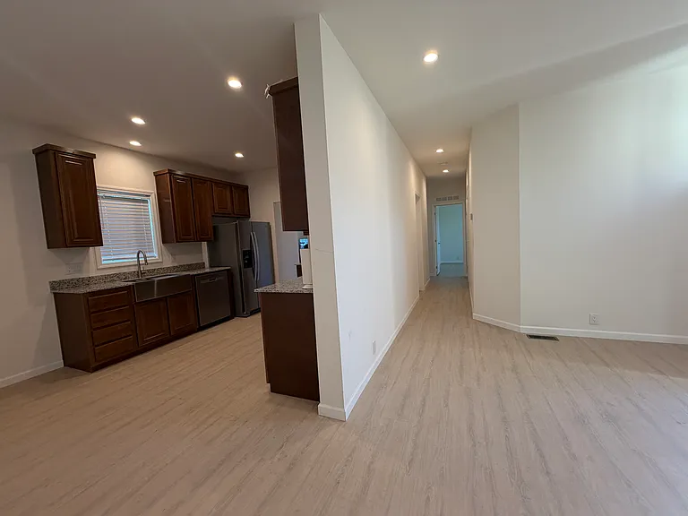 32092 Almaden Blvd — Photo 3