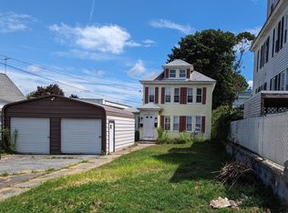 118 Brookfield St, Lawrence, MA 01843