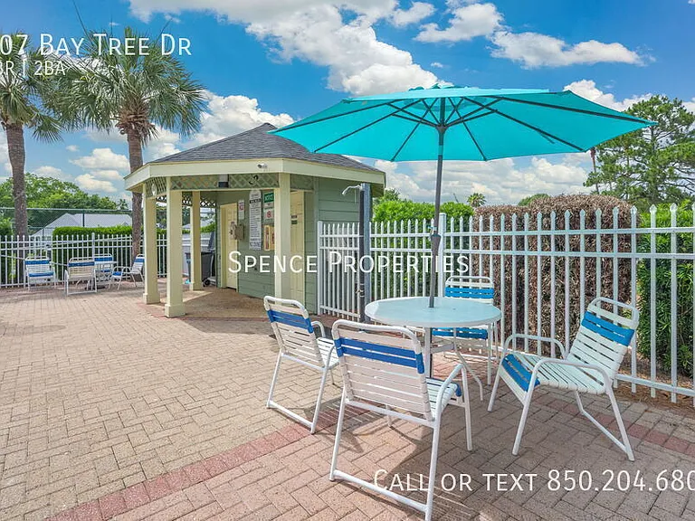 107 Bay Tree Dr — Photo 37
