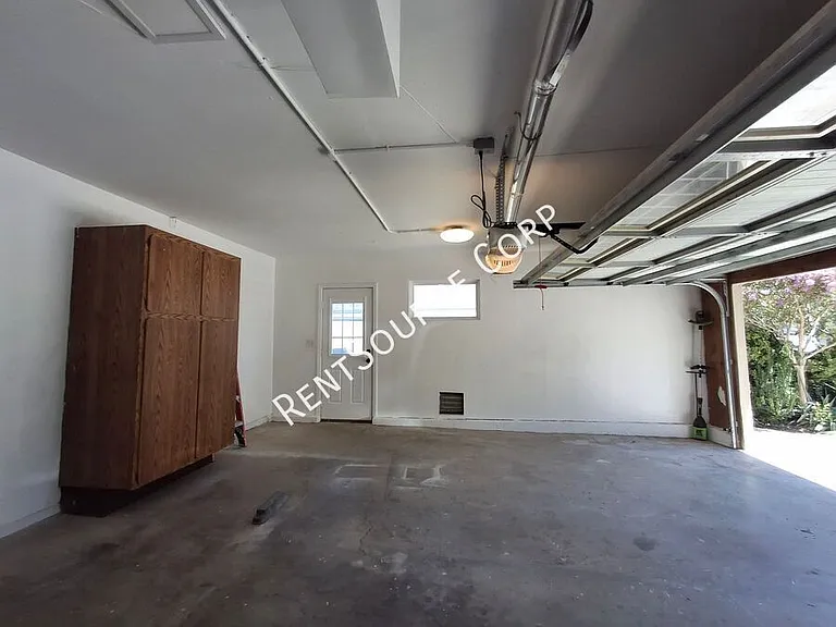 26421 Torrey Pines Dr — Photo 36