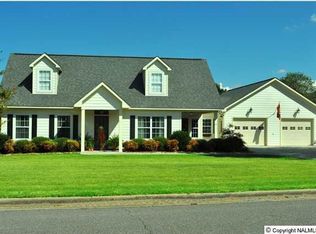 43 Azalea Cir, Guntersville, AL 35976