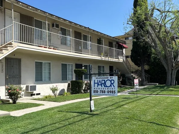 Oxnard Apts, 12425 Oxnard St #12421-1/2, North Hollywood, CA 91606