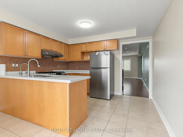 2628 Bur Oak Ave — Photo 13