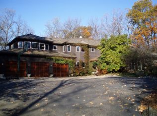 6N406 Hub Rd, Wayne, IL 60184