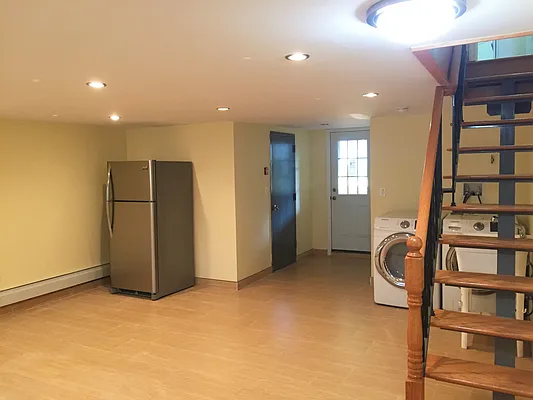 Rented by Remax Real Estate Professionals | media 17